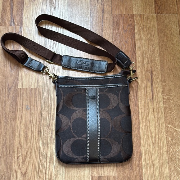 Coach Brown Crossbody Bag - Picture 1 of 9